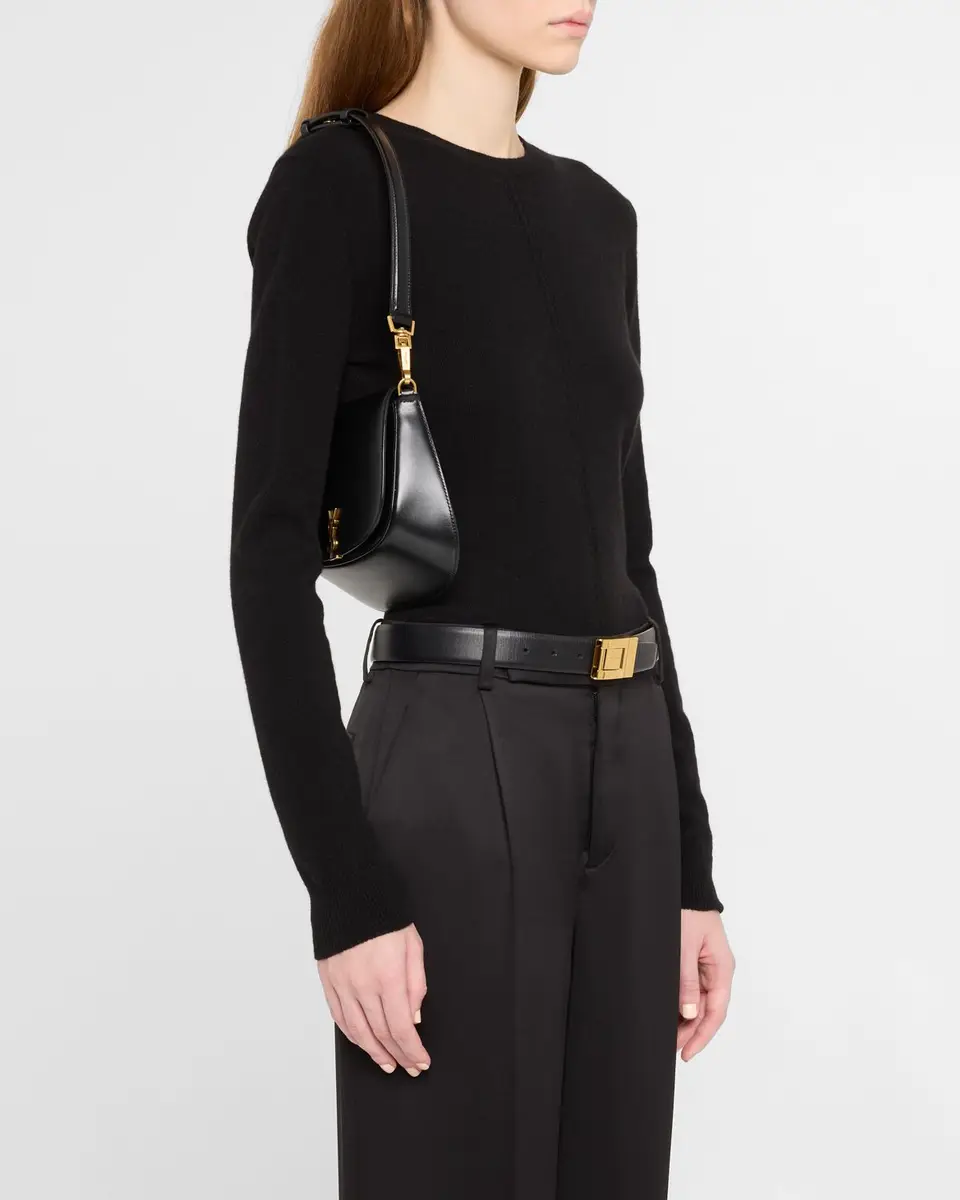 Saint Laurent Voltaire Shoulder Bag in Smooth Leather | Thumbnail 18 Saint Laurent Voltaire Shoulder Bag in Smooth Leather | Thumbnail 18
