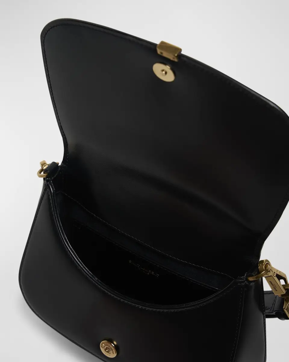 Saint Laurent Voltaire Shoulder Bag in Smooth Leather | Thumbnail 19 Saint Laurent Voltaire Shoulder Bag in Smooth Leather | Thumbnail 19