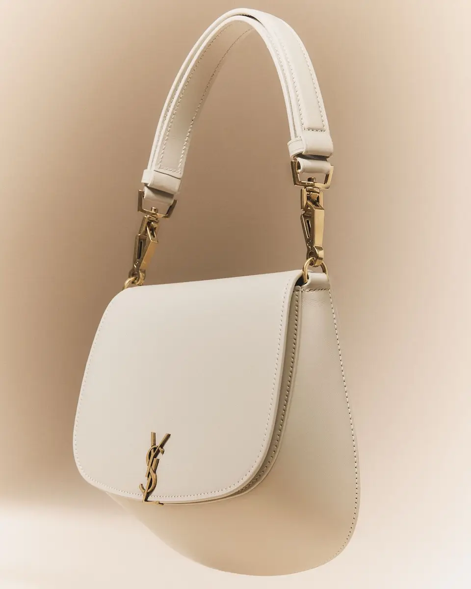 Saint Laurent Voltaire Shoulder Bag in Smooth Leather | Thumbnail 3 Saint Laurent Voltaire Shoulder Bag in Smooth Leather | Thumbnail 3