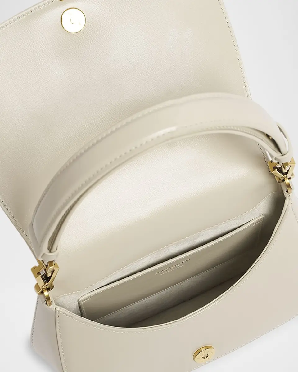 Saint Laurent Voltaire Shoulder Bag in Smooth Leather | Thumbnail 25 Saint Laurent Voltaire Shoulder Bag in Smooth Leather | Thumbnail 25