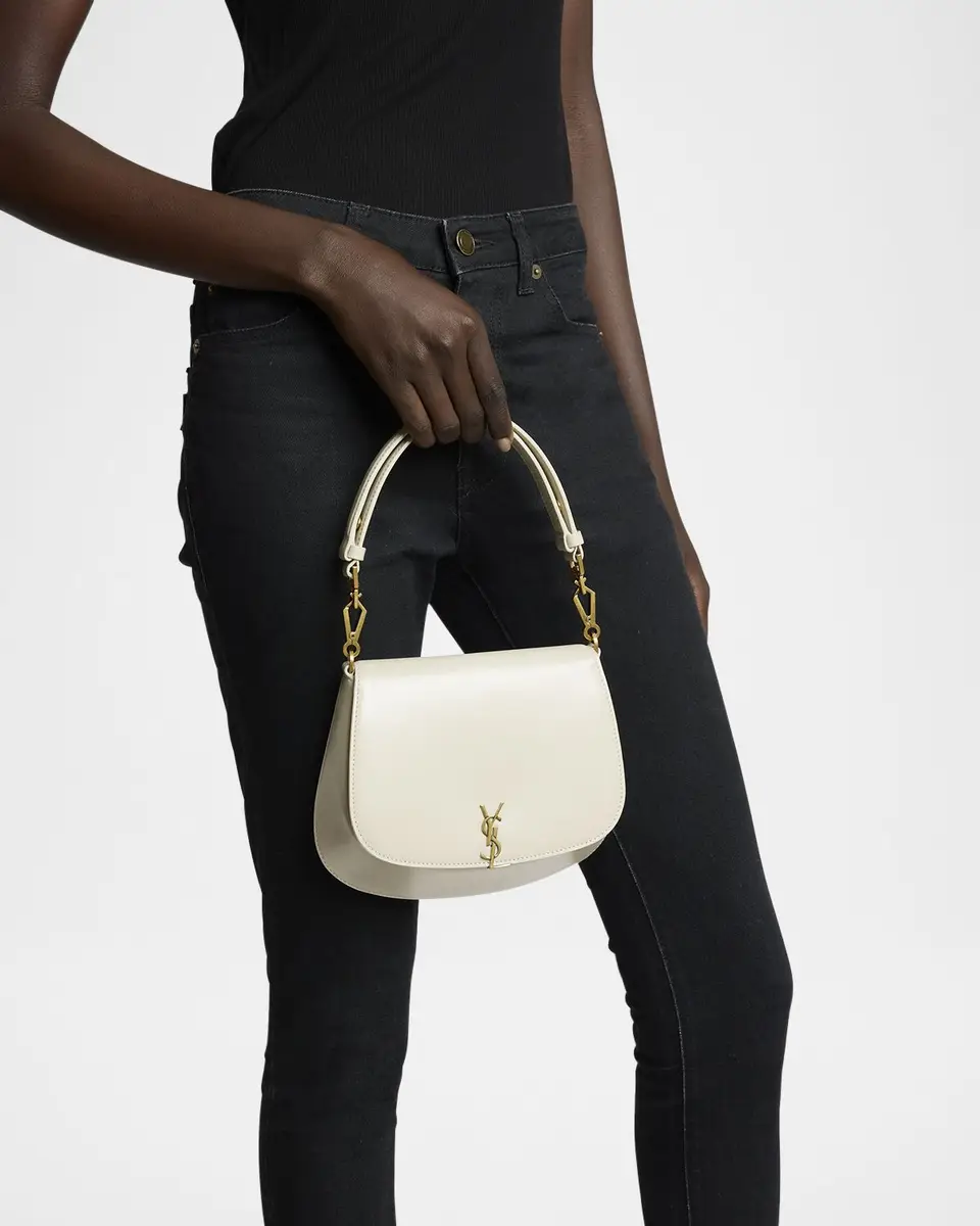 Saint Laurent Voltaire Shoulder Bag in Smooth Leather | Thumbnail 26 Saint Laurent Voltaire Shoulder Bag in Smooth Leather | Thumbnail 26