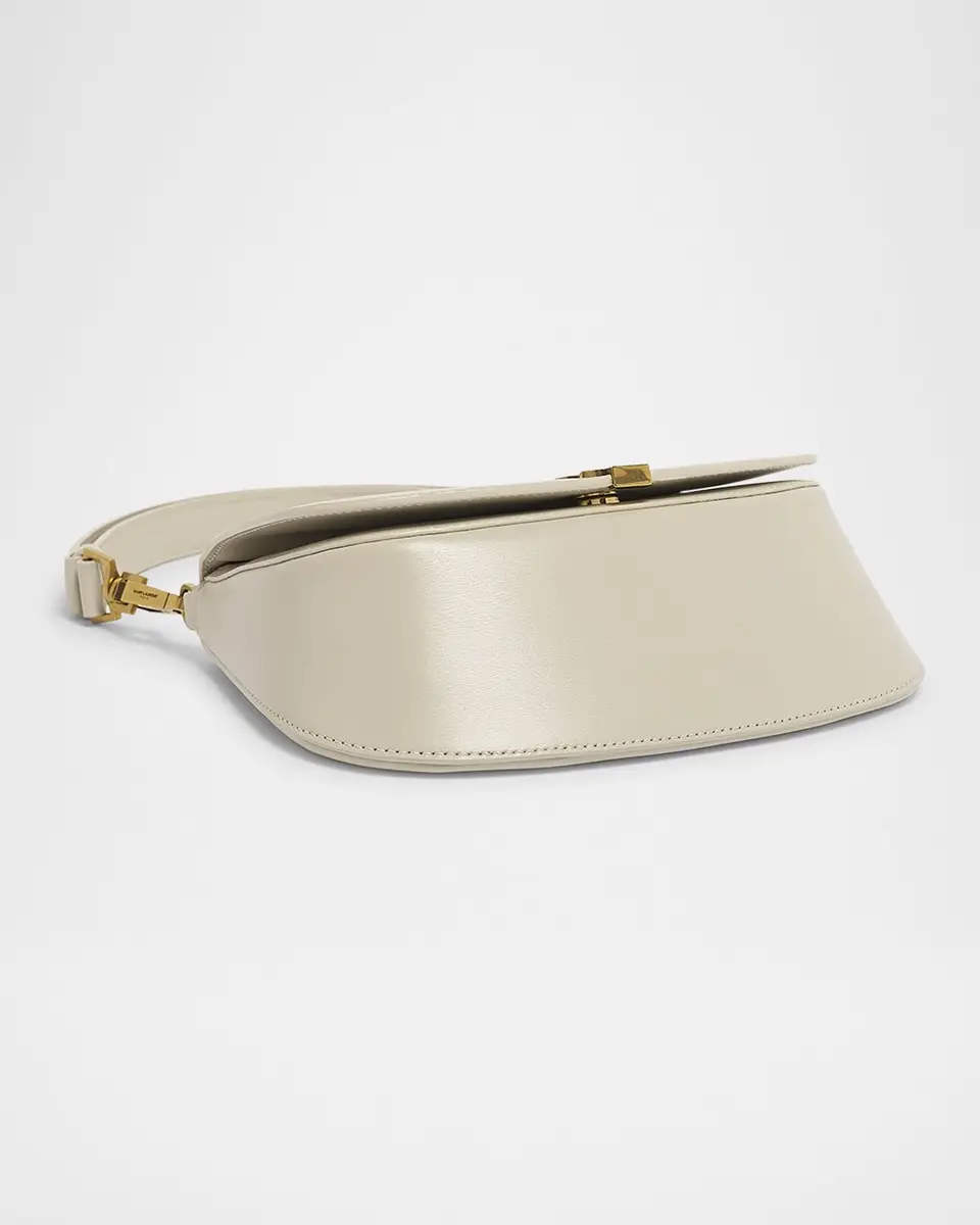 Saint Laurent Voltaire Shoulder Bag in Smooth Leather | Thumbnail 29 Saint Laurent Voltaire Shoulder Bag in Smooth Leather | Thumbnail 29