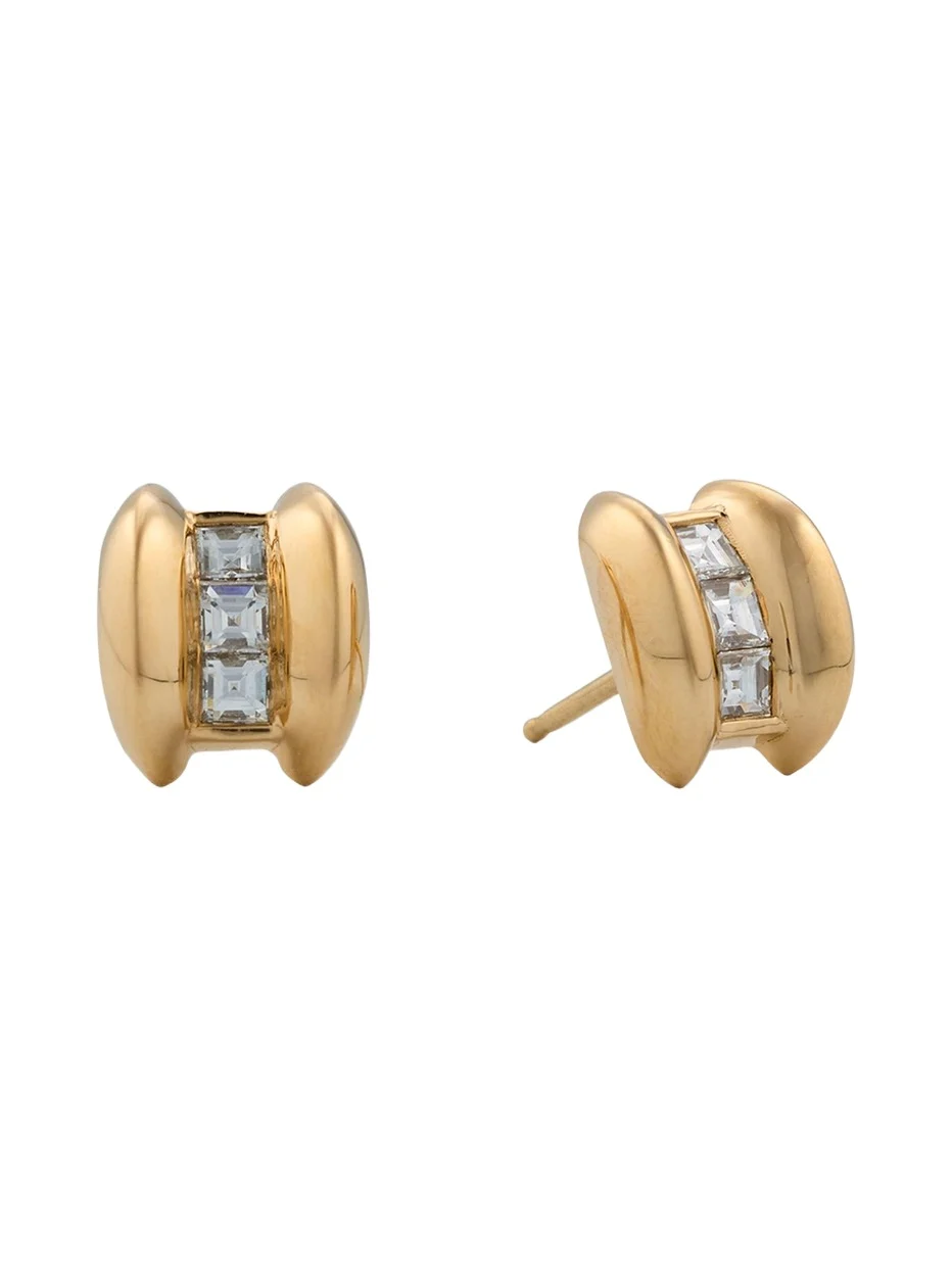 18K Yellow Gold Anchor Carre Diamond Stud Earrings 18K Yellow Gold Anchor Carre Diamond Stud Earrings