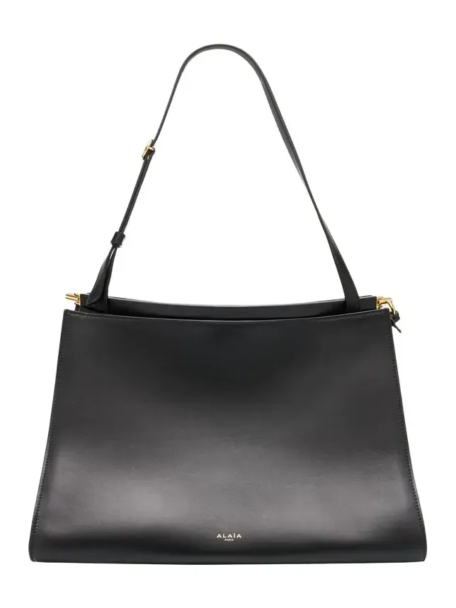Le Click Medium Curve Shoulder Bag in Glossy Leather Le Click Medium Curve Shoulder Bag in Glossy Leather