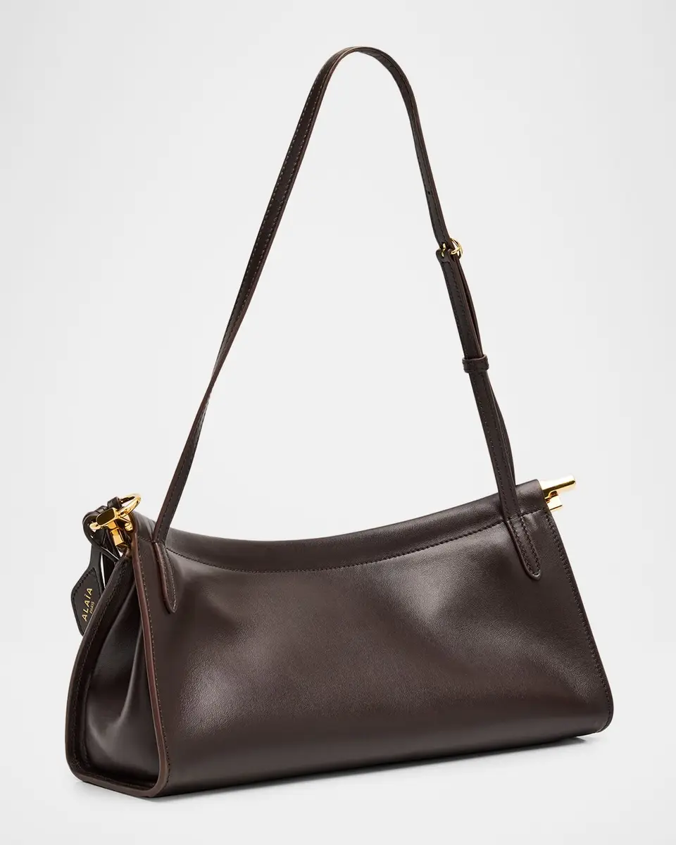 ALAÏA Le Click Medium Shoulder Bag in Glossy Leather | Thumbnail 29 ALAÏA Le Click Medium Shoulder Bag in Glossy Leather | Thumbnail 29