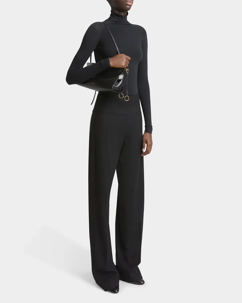 ALAÏA Le Click Medium Shoulder Bag in Glossy Leather | Thumbnail 4 ALAÏA Le Click Medium Shoulder Bag in Glossy Leather | Thumbnail 4