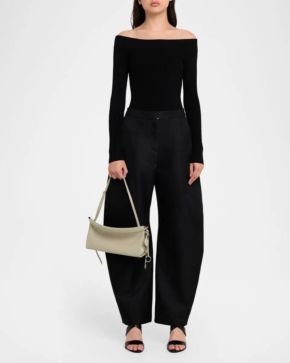 ALAÏA Le Click Medium Shoulder Bag in Glossy Leather | Thumbnail 36 ALAÏA Le Click Medium Shoulder Bag in Glossy Leather | Thumbnail 36