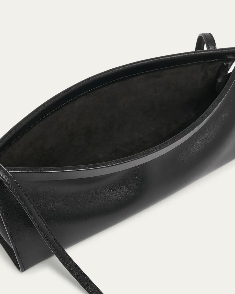 ALAÏA Le Click Medium Shoulder Bag in Glossy Leather | Thumbnail 9 ALAÏA Le Click Medium Shoulder Bag in Glossy Leather | Thumbnail 9