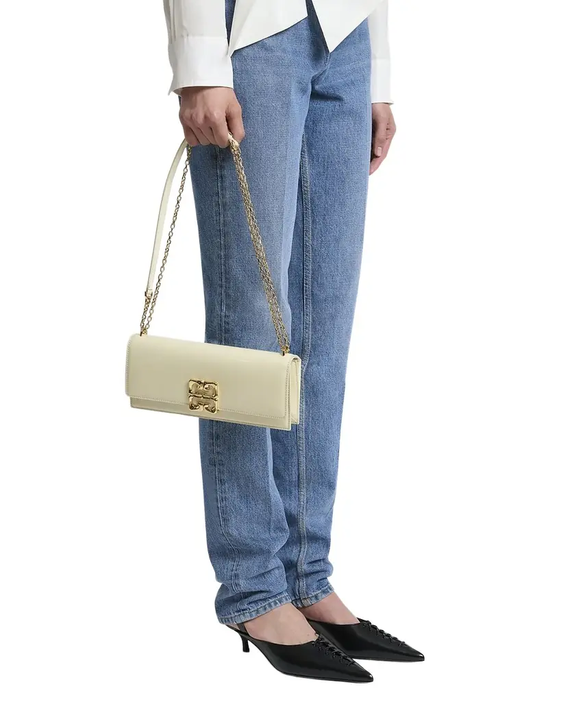Givenchy 4G Liquid Small Chain Shoulder Bag in Leather | Image 1 Givenchy 4G Liquid Small Chain Shoulder Bag in Leather | Image 1