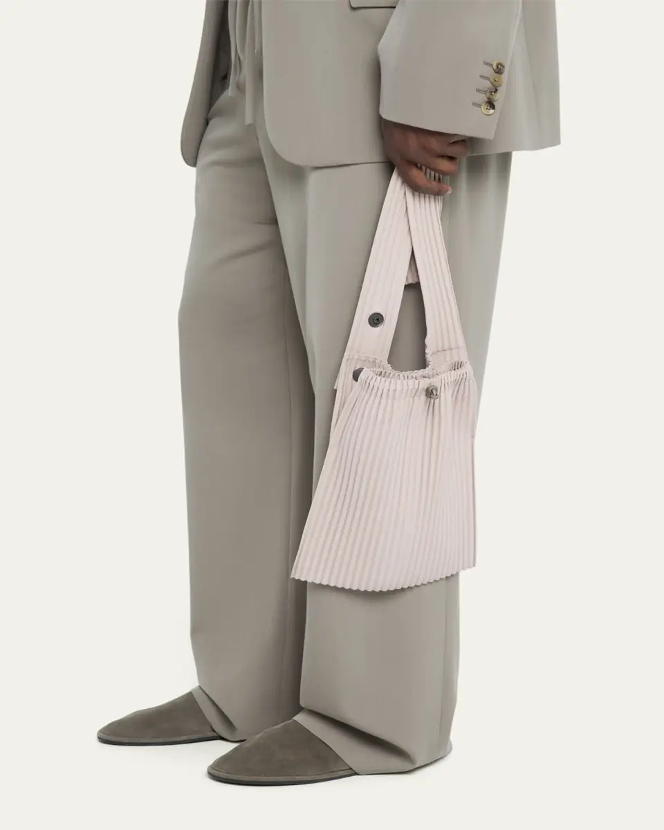 Homme Plissé Issey Miyake Men's Pocket Large Pleated Crossbody Bag | Thumbnail 6 Homme Plissé Issey Miyake Men's Pocket Large Pleated Crossbody Bag | Thumbnail 6