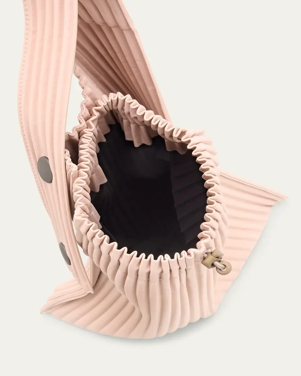 Homme Plissé Issey Miyake Men's Pocket Large Pleated Crossbody Bag | Thumbnail 8 Homme Plissé Issey Miyake Men's Pocket Large Pleated Crossbody Bag | Thumbnail 8