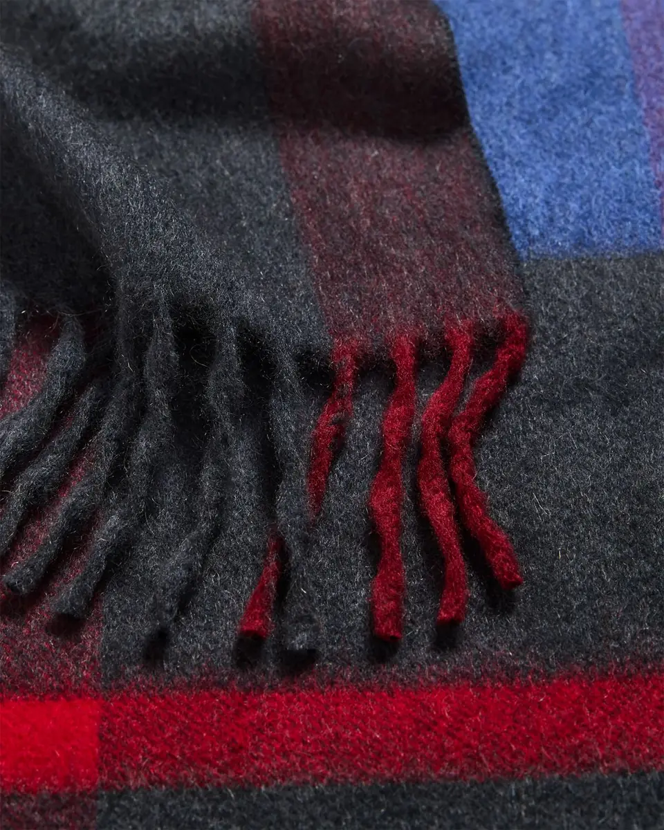 Begg x Co Men's Check Cashmere Scarf | Thumbnail 4 Begg x Co Men's Check Cashmere Scarf | Thumbnail 4