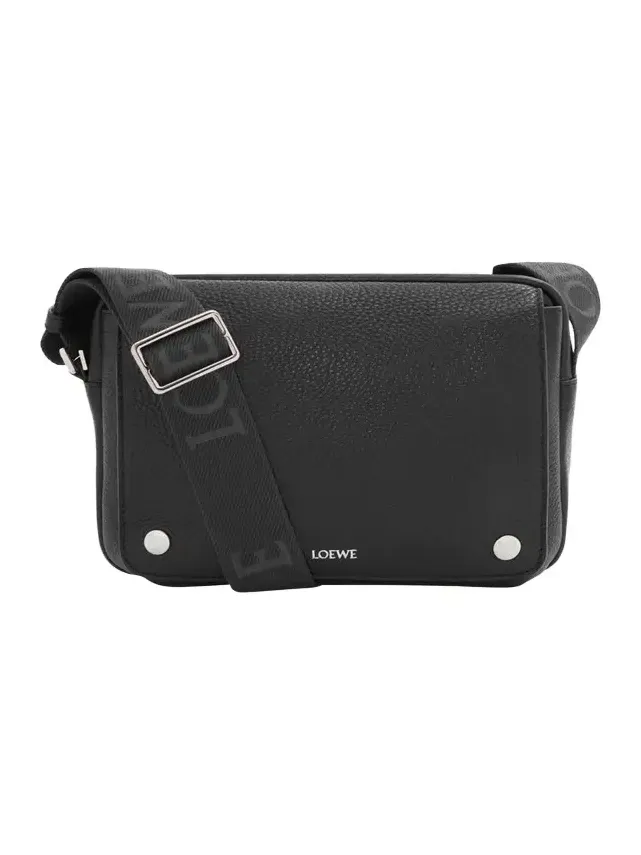 Men's Medium Pebble Grained Calfskin Messenger Bag Men's Medium Pebble Grained Calfskin Messenger Bag