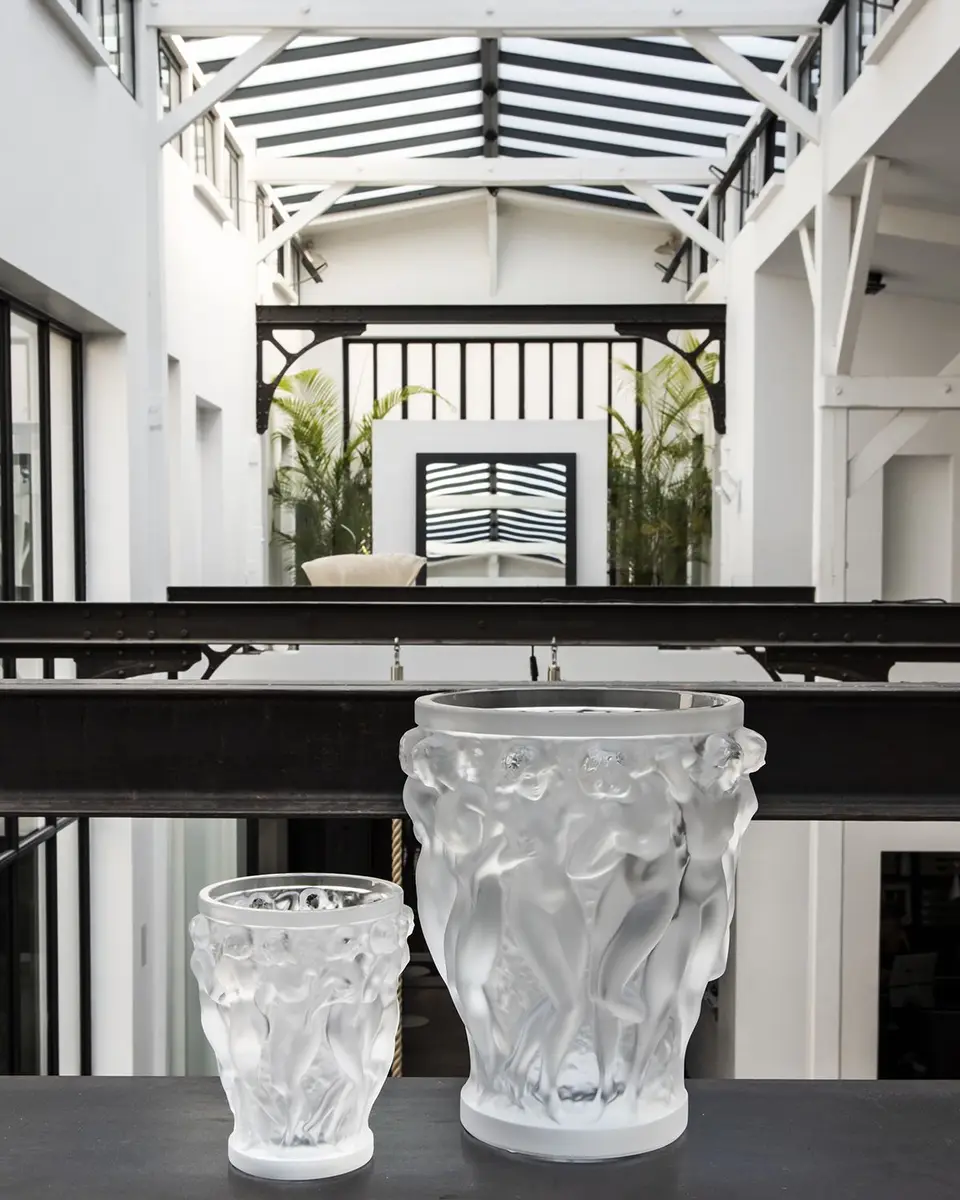 Lalique Bacchantes Small Clear Vase | Thumbnail 2