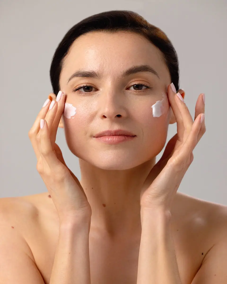 RéVive Moisturizing Renewal Cream, 1.7 oz. | Thumbnail 4