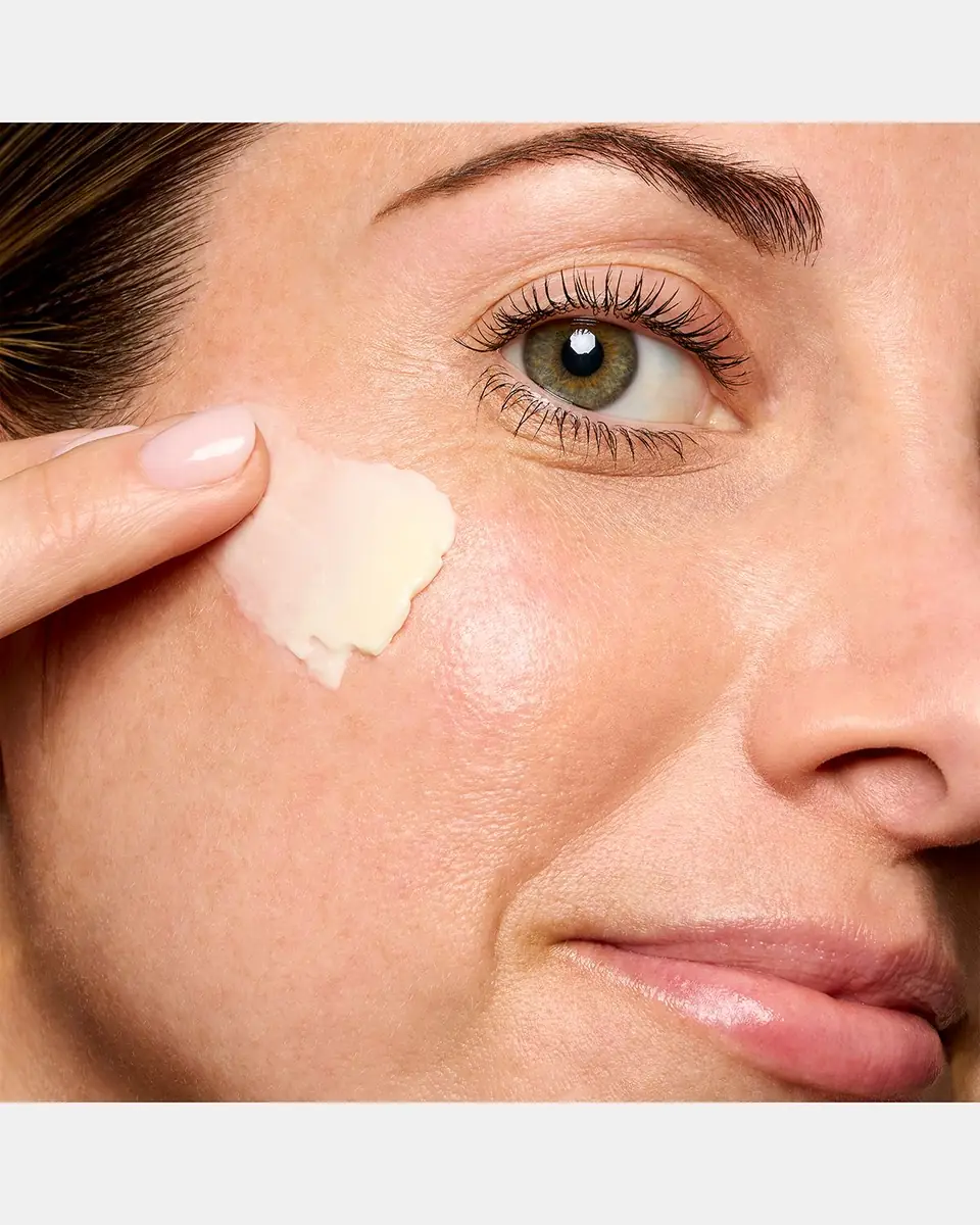 BOBBI BROWN Vitamin Enriched Face Base Priming Moisturizer, 1.7 oz. | Thumbnail 4 BOBBI BROWN Vitamin Enriched Face Base Priming Moisturizer, 1.7 oz. | Thumbnail 4