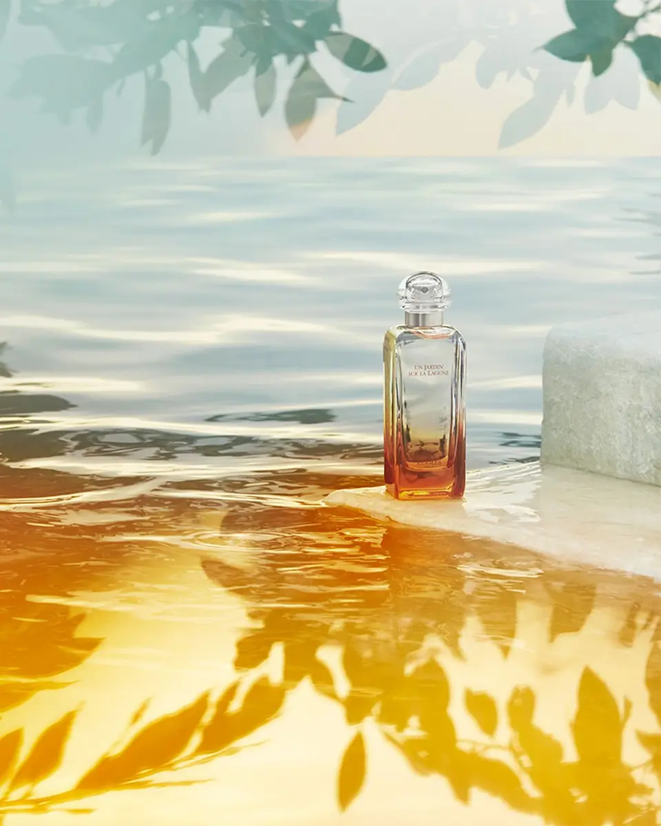 HERMÈS Un Jardin sur la Lagune Eau de Toilette | Thumbnail 3 HERMÈS Un Jardin sur la Lagune Eau de Toilette | Thumbnail 3