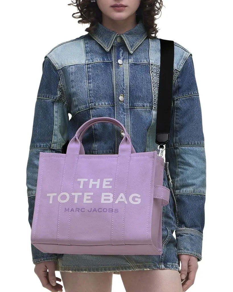 Marc Jacobs The Medium Canvas Tote Bag | Image 1 Marc Jacobs The Medium Canvas Tote Bag | Image 1