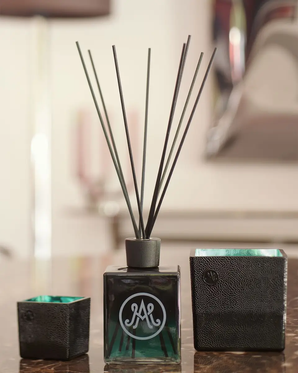 Amanda de Montal 7.76 oz. Armagnac Enchante Candle | Thumbnail 4 Amanda de Montal 7.76 oz. Armagnac Enchante Candle | Thumbnail 4