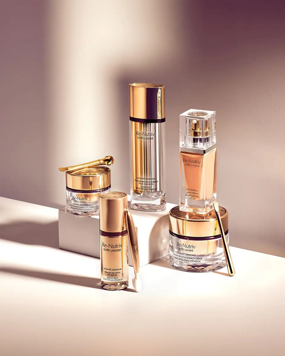 Estée Lauder Re-Nutriv Ultimate Diamond Transformative Eye Serum | Thumbnail 4 Estée Lauder Re-Nutriv Ultimate Diamond Transformative Eye Serum | Thumbnail 4