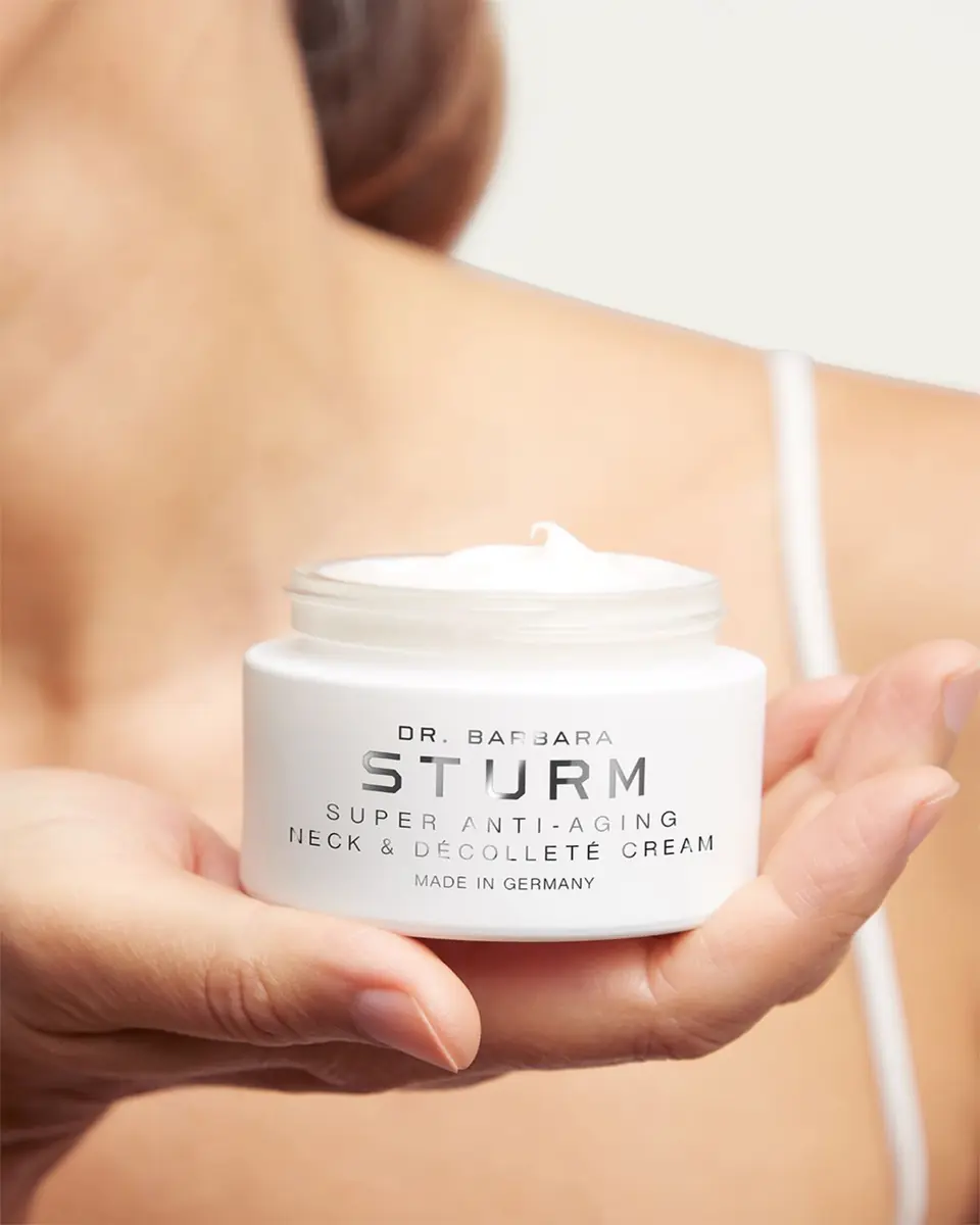 Dr. Barbara Sturm Super Anti-Aging Neck & Decollete Cream | Thumbnail 5 Dr. Barbara Sturm Super Anti-Aging Neck & Decollete Cream | Thumbnail 5