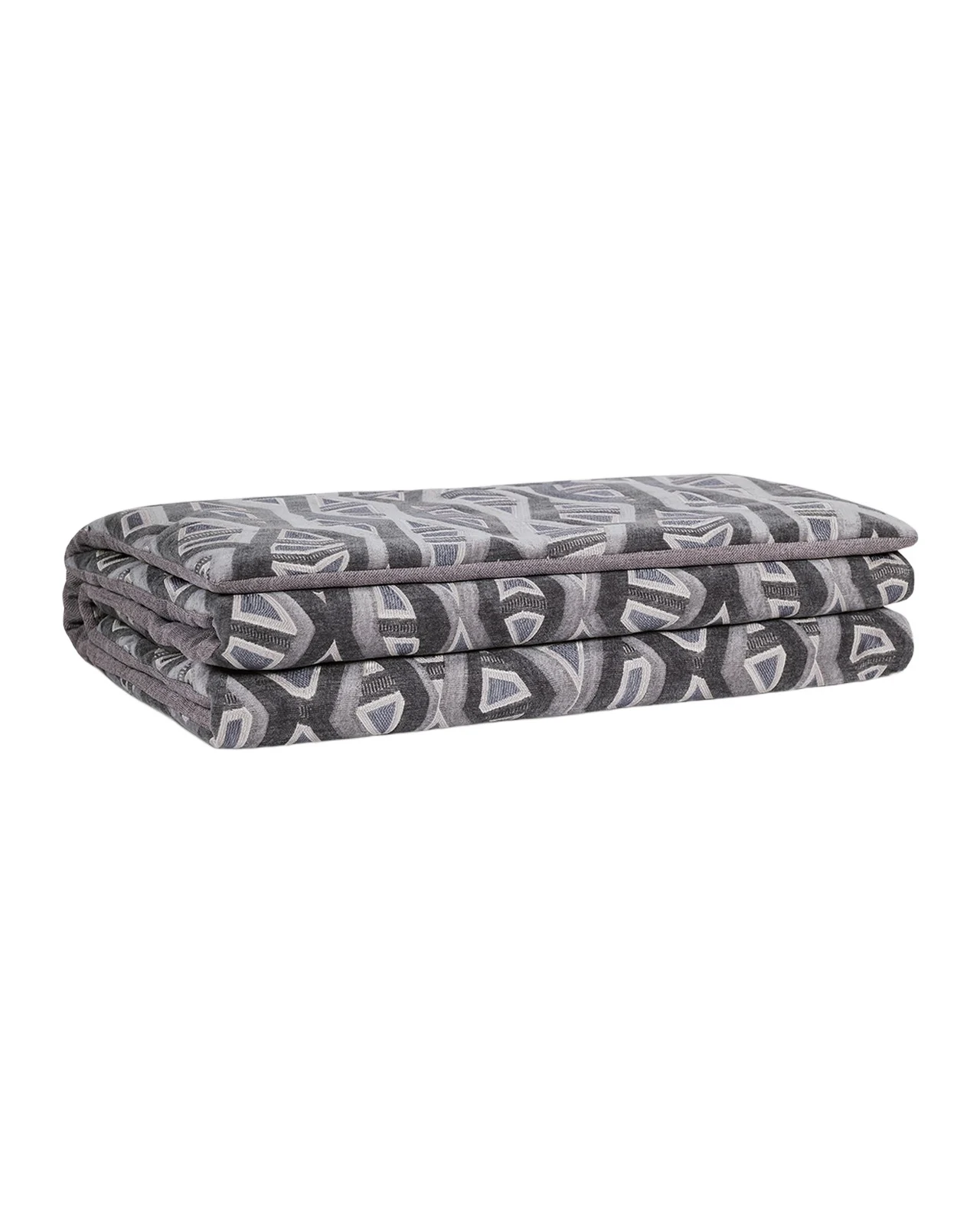 Eastern Accents Noah Geometric Bed Scarf, 25" x 105"