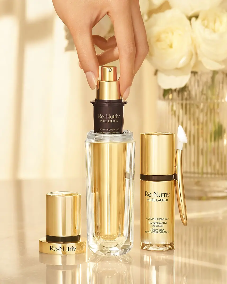 Estée Lauder Re-Nutriv Ultimate Diamond Transformative Brilliance Serum Refill, 1 oz. | Thumbnail 4 Estée Lauder Re-Nutriv Ultimate Diamond Transformative Brilliance Serum Refill, 1 oz. | Thumbnail 4