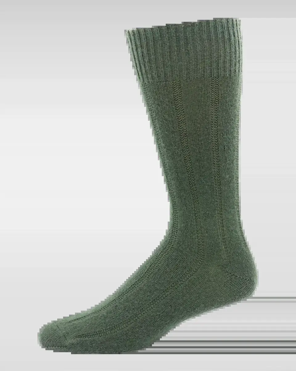 Neiman Marcus Men's Rib Cashmere Crew Socks | Thumbnail 2