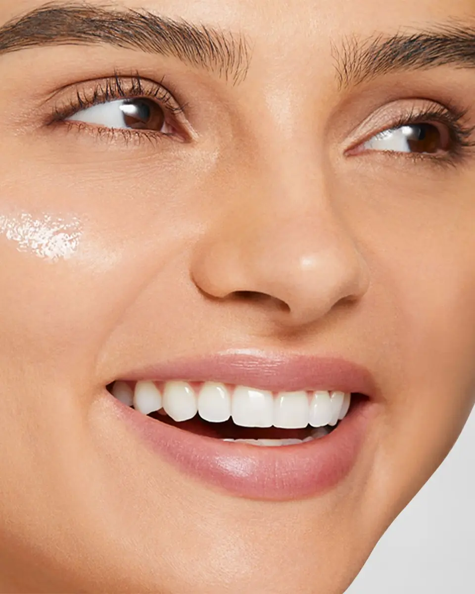 Trish McEvoy Even Skin Vitamin C Serum, 1 oz. | Thumbnail 3