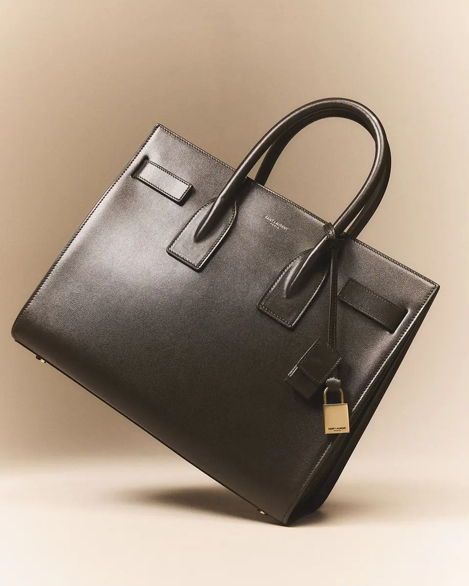 Saint Laurent Sac De Jour Small Top-Handle Bag in Smooth Leather | Thumbnail 4 Saint Laurent Sac De Jour Small Top-Handle Bag in Smooth Leather | Thumbnail 4