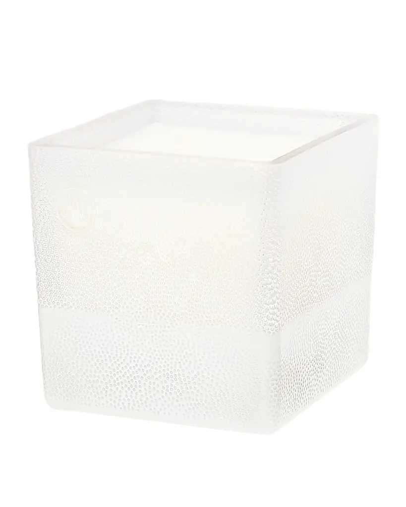 Amanda de Montal Flos Felicitas Scented Candle Refill, 950g | Image 1 Amanda de Montal Flos Felicitas Scented Candle Refill, 950g | Image 1