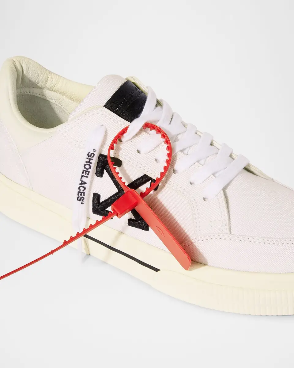 Off-White Vulcanized Canvas Bicolor Low-Top Sneakers | Thumbnail 5 Off-White Vulcanized Canvas Bicolor Low-Top Sneakers | Thumbnail 5