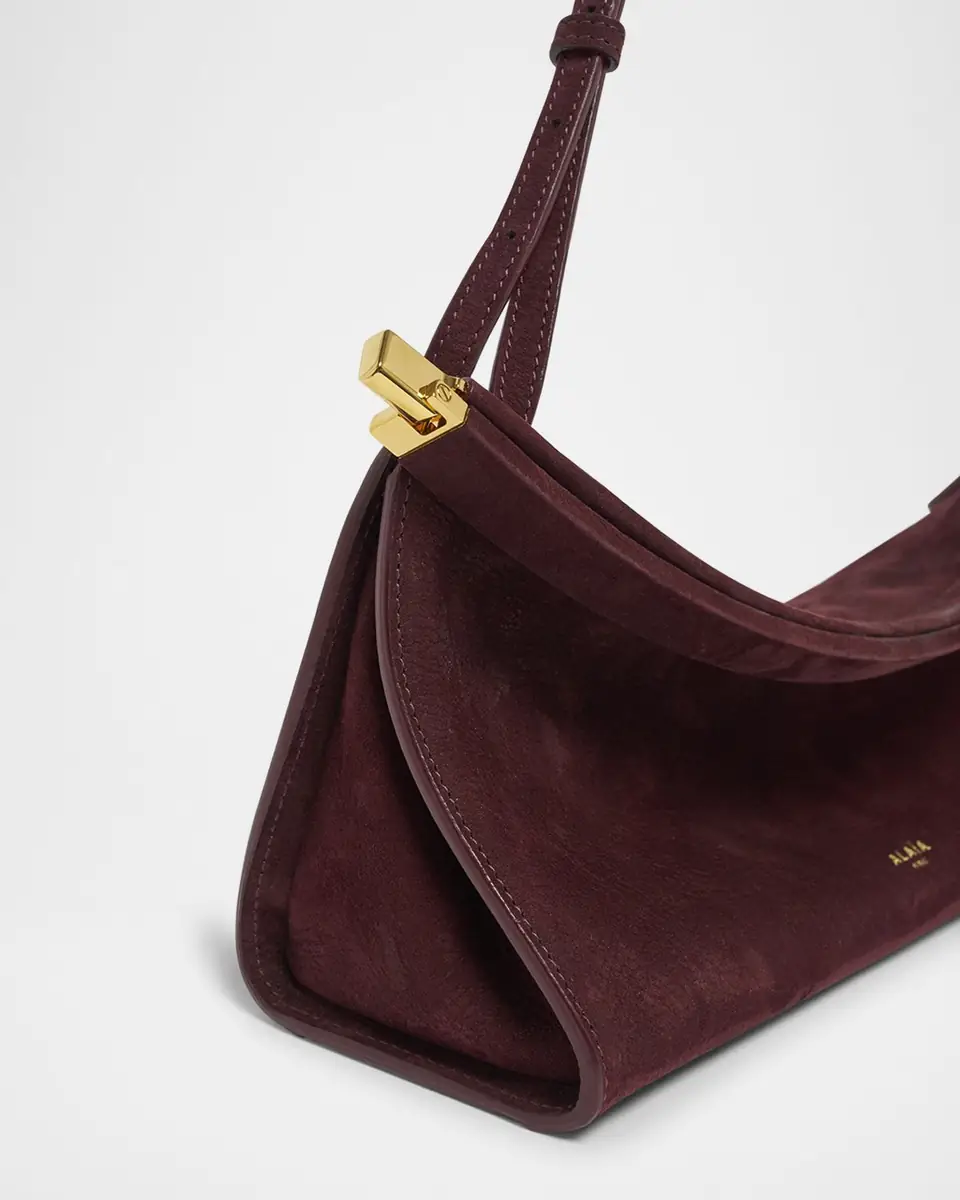 ALAÏA Le Click Medium Shoulder Bag in Suede | Thumbnail 4 ALAÏA Le Click Medium Shoulder Bag in Suede | Thumbnail 4