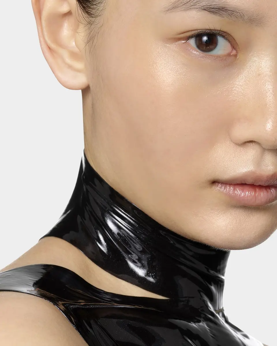 111SKIN Black Diamond Lifting & Firming Neck Mask, 5 Count | Thumbnail 2