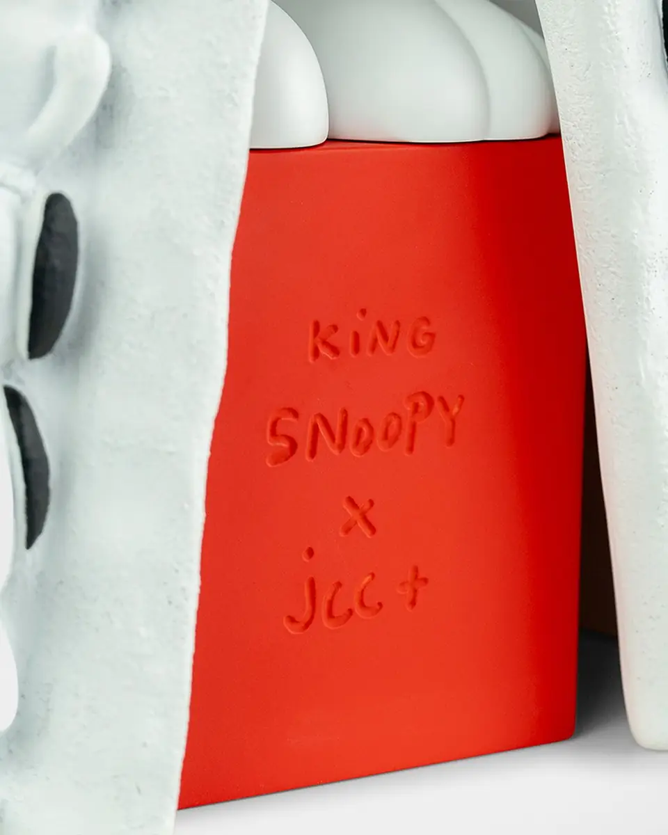 LEBLON DELIENNE x Jean-Charles de Castelbajac Limited Edition King Snoopy Small Sculpture | Thumbnail 3 LEBLON DELIENNE x Jean-Charles de Castelbajac Limited Edition King Snoopy Small Sculpture | Thumbnail 3
