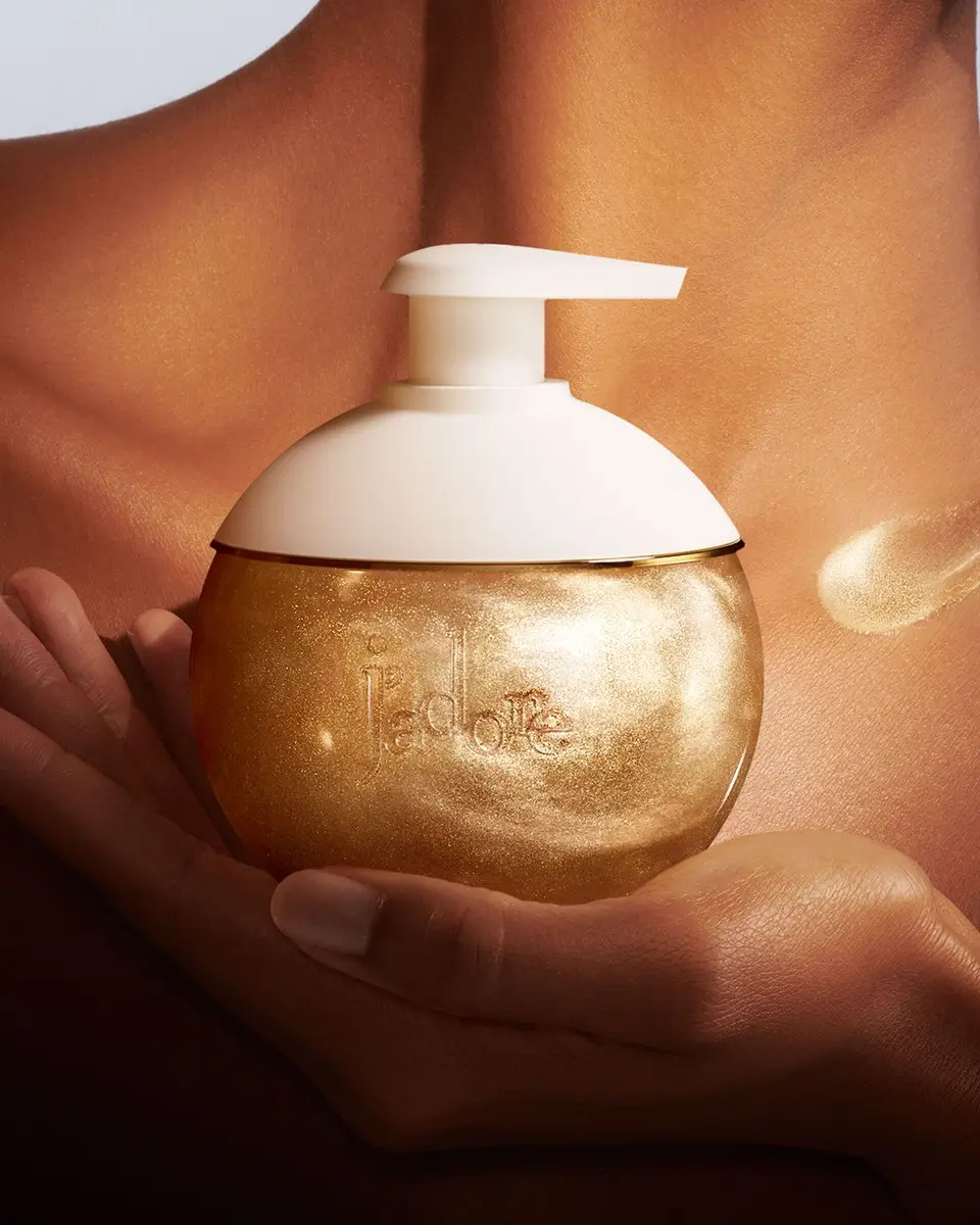 Dior J 'adore Les Adorables Shimmering Oil | Thumbnail 3 Dior J 'adore Les Adorables Shimmering Oil | Thumbnail 3
