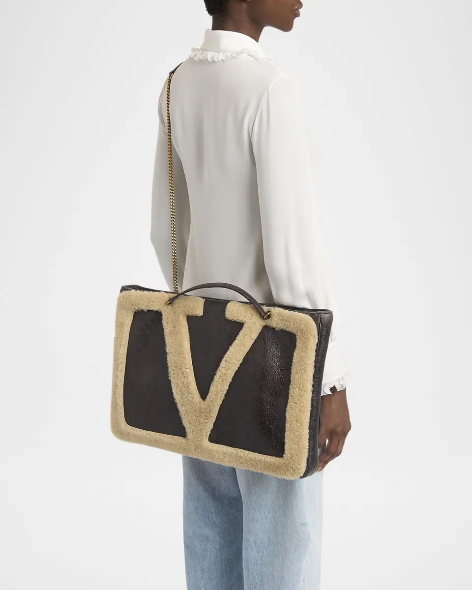 Valentino Garavani Viva Superstar Large Shearling VLogo Tote Bag | Thumbnail 2 Valentino Garavani Viva Superstar Large Shearling VLogo Tote Bag | Thumbnail 2