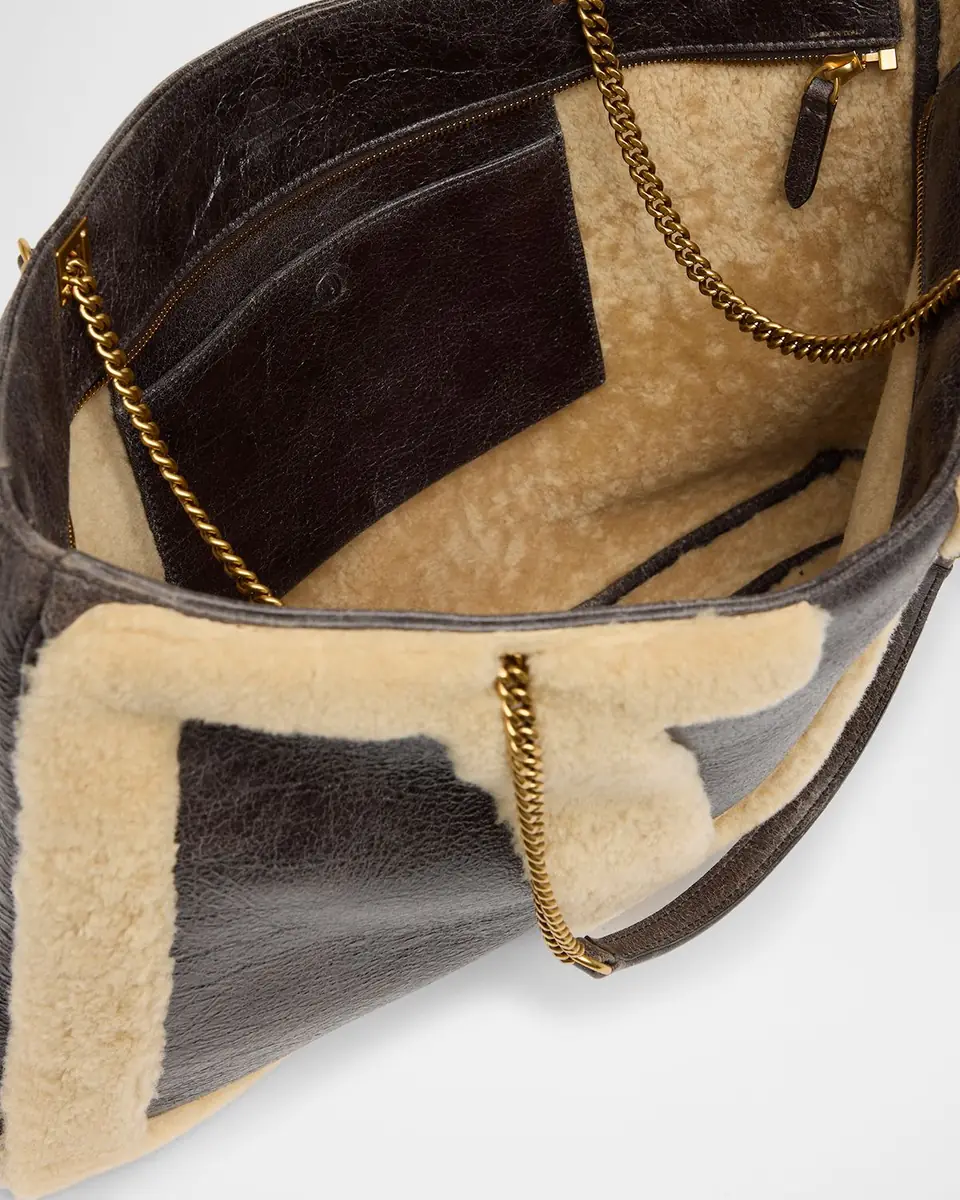 Valentino Garavani Viva Superstar Large Shearling VLogo Tote Bag | Thumbnail 4 Valentino Garavani Viva Superstar Large Shearling VLogo Tote Bag | Thumbnail 4