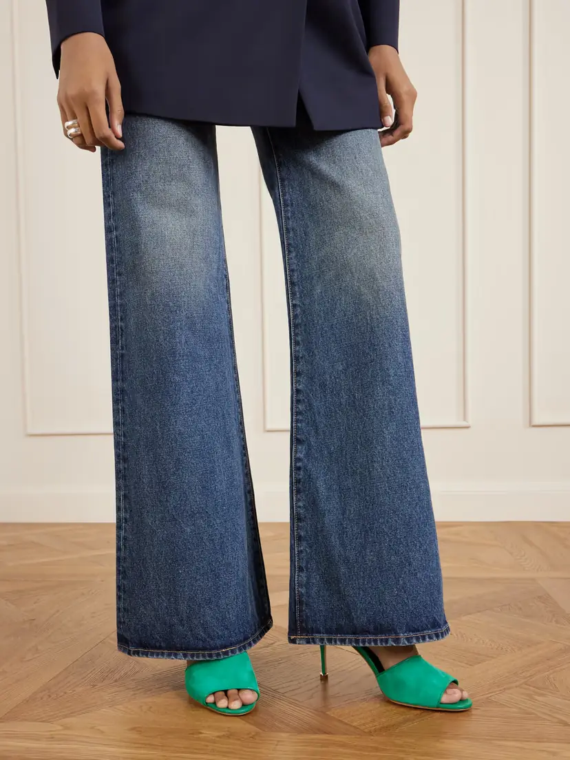 Manolo Blahnik Larache 90 Suede Mules | Thumbnail 2 Manolo Blahnik Larache 90 Suede Mules | Thumbnail 2