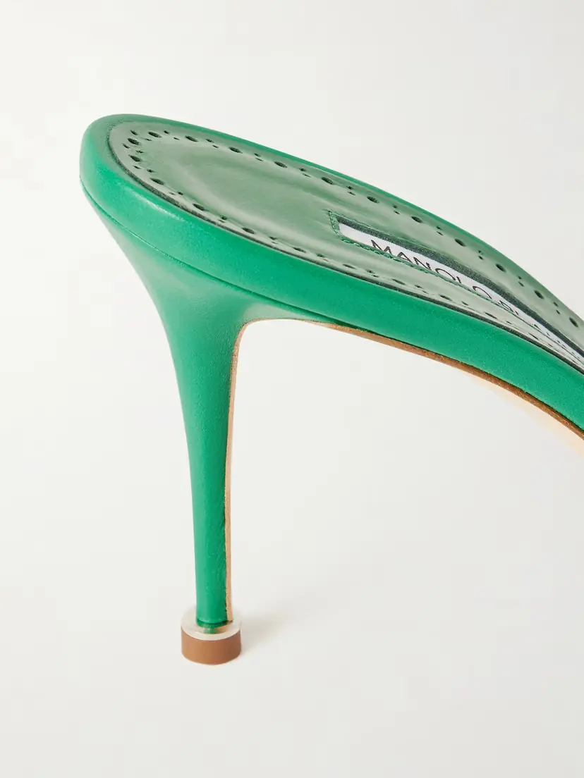 Manolo Blahnik Larache 90 Suede Mules | Thumbnail 5 Manolo Blahnik Larache 90 Suede Mules | Thumbnail 5