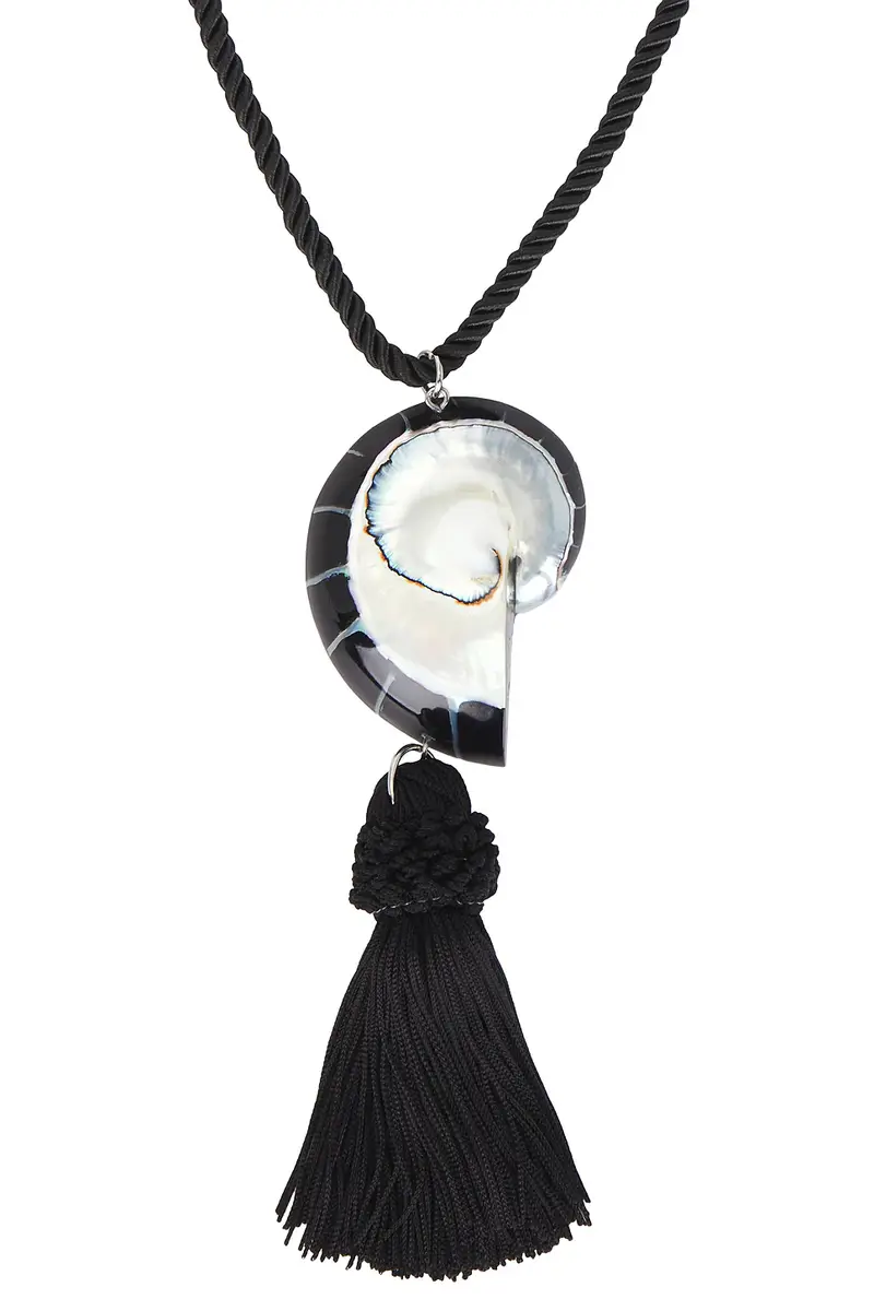 Julietta Nautilus Necklace | Thumbnail 4