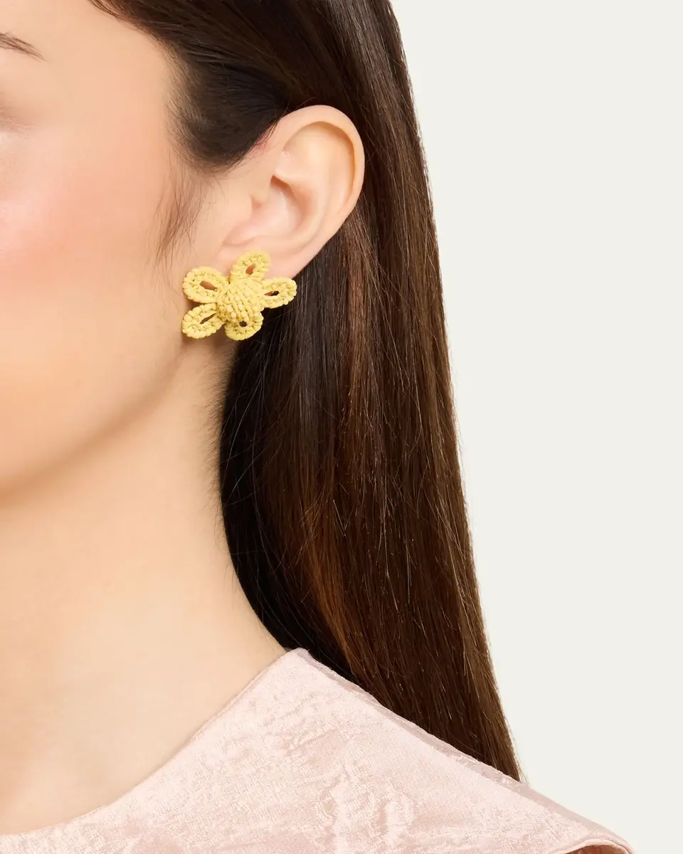 Oscar de la Renta Small Woven Raffia Flower Earrings | Thumbnail 3 Oscar de la Renta Small Woven Raffia Flower Earrings | Thumbnail 3