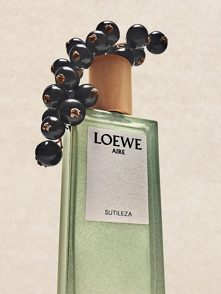 LOEWE PERFUMES Botanical Rainbow Aire Sutileza Eau De Toilette | Thumbnail 5 LOEWE PERFUMES Botanical Rainbow Aire Sutileza Eau De Toilette | Thumbnail 5