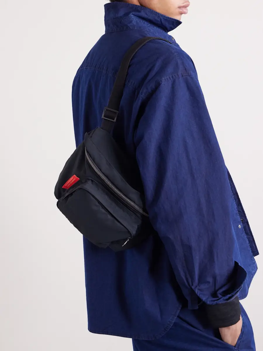 A Kind Of Guise Nanamica Shell Messenger Bag - Men | Thumbnail 3 A Kind Of Guise Nanamica Shell Messenger Bag - Men | Thumbnail 3