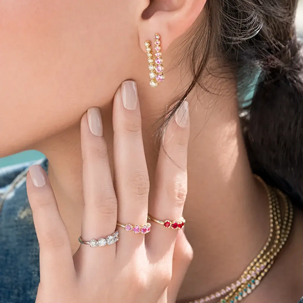 Jennifer Meyer Graduated Ruby Ring | Thumbnail 2 Jennifer Meyer Graduated Ruby Ring | Thumbnail 2