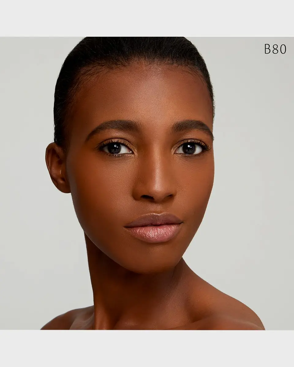CLÉ DE PEAU BEAUTÉ Radiant Fluid Foundation Natural SPF 25, 1.1 oz. | Thumbnail 3 CLÉ DE PEAU BEAUTÉ Radiant Fluid Foundation Natural SPF 25, 1.1 oz. | Thumbnail 3