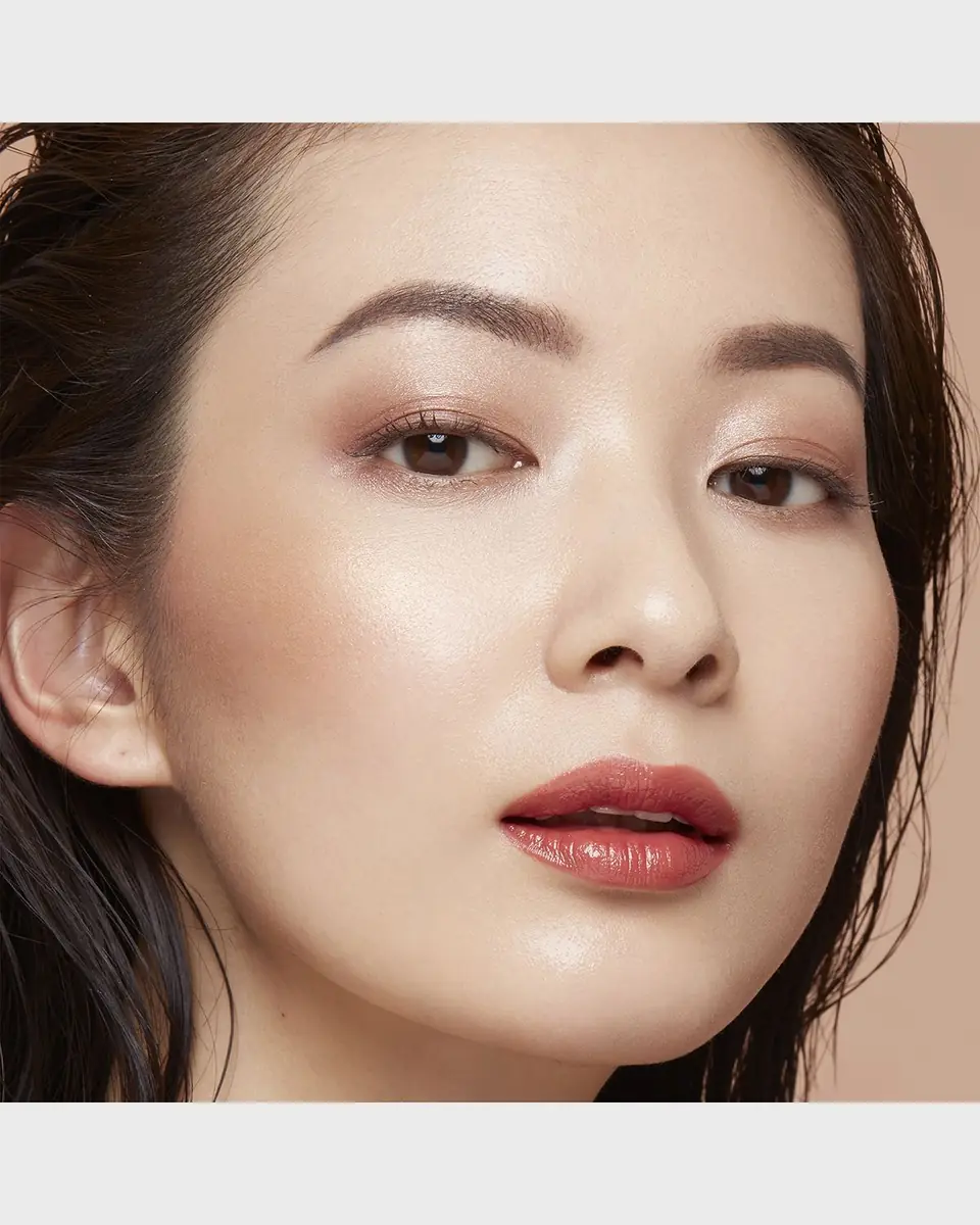 CLÉ DE PEAU BEAUTÉ 1 oz. The Luminizing Face Enhancer | Thumbnail 3 CLÉ DE PEAU BEAUTÉ 1 oz. The Luminizing Face Enhancer | Thumbnail 3