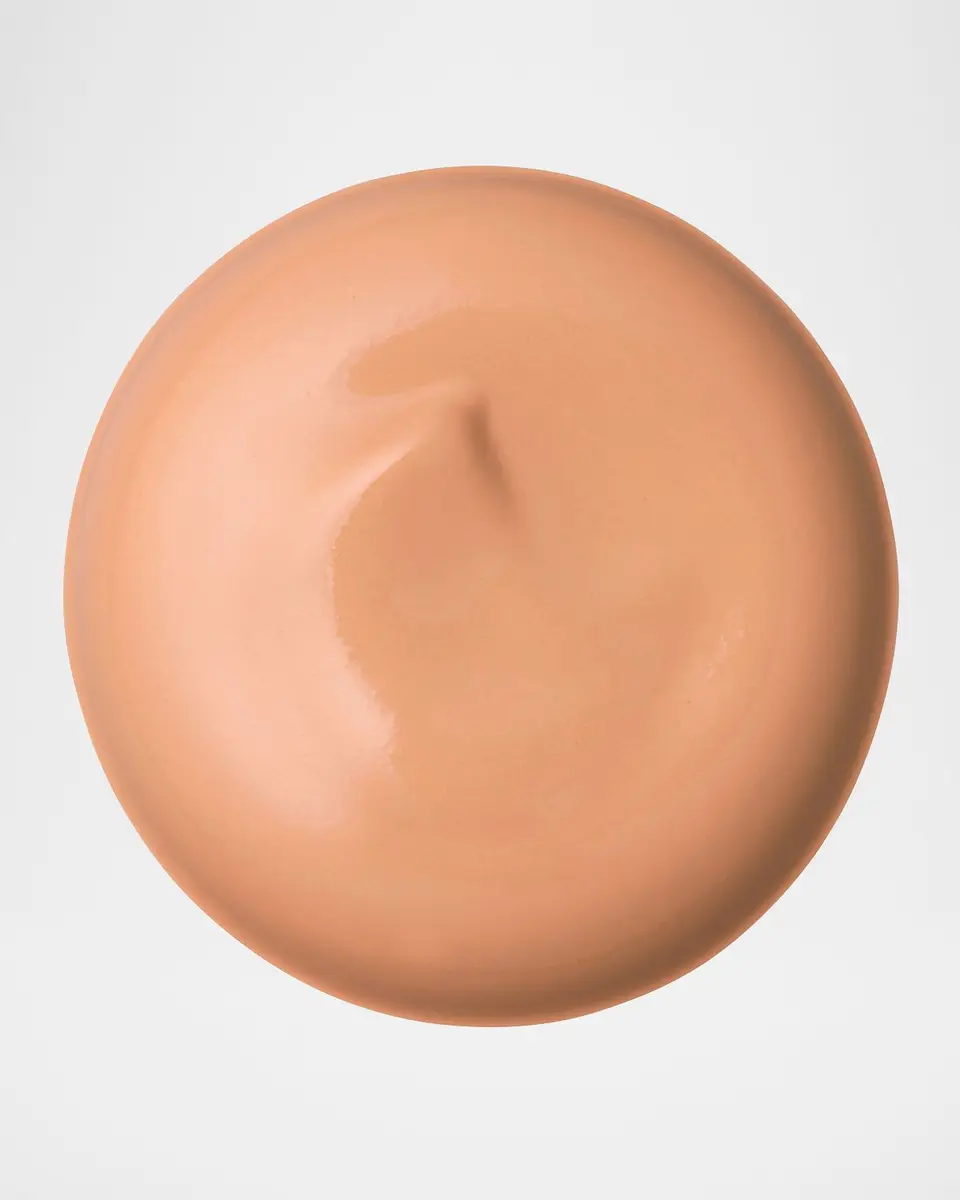 CLÉ DE PEAU BEAUTÉ Radiant Cream Foundation SPF 25 | Thumbnail 2 CLÉ DE PEAU BEAUTÉ Radiant Cream Foundation SPF 25 | Thumbnail 2