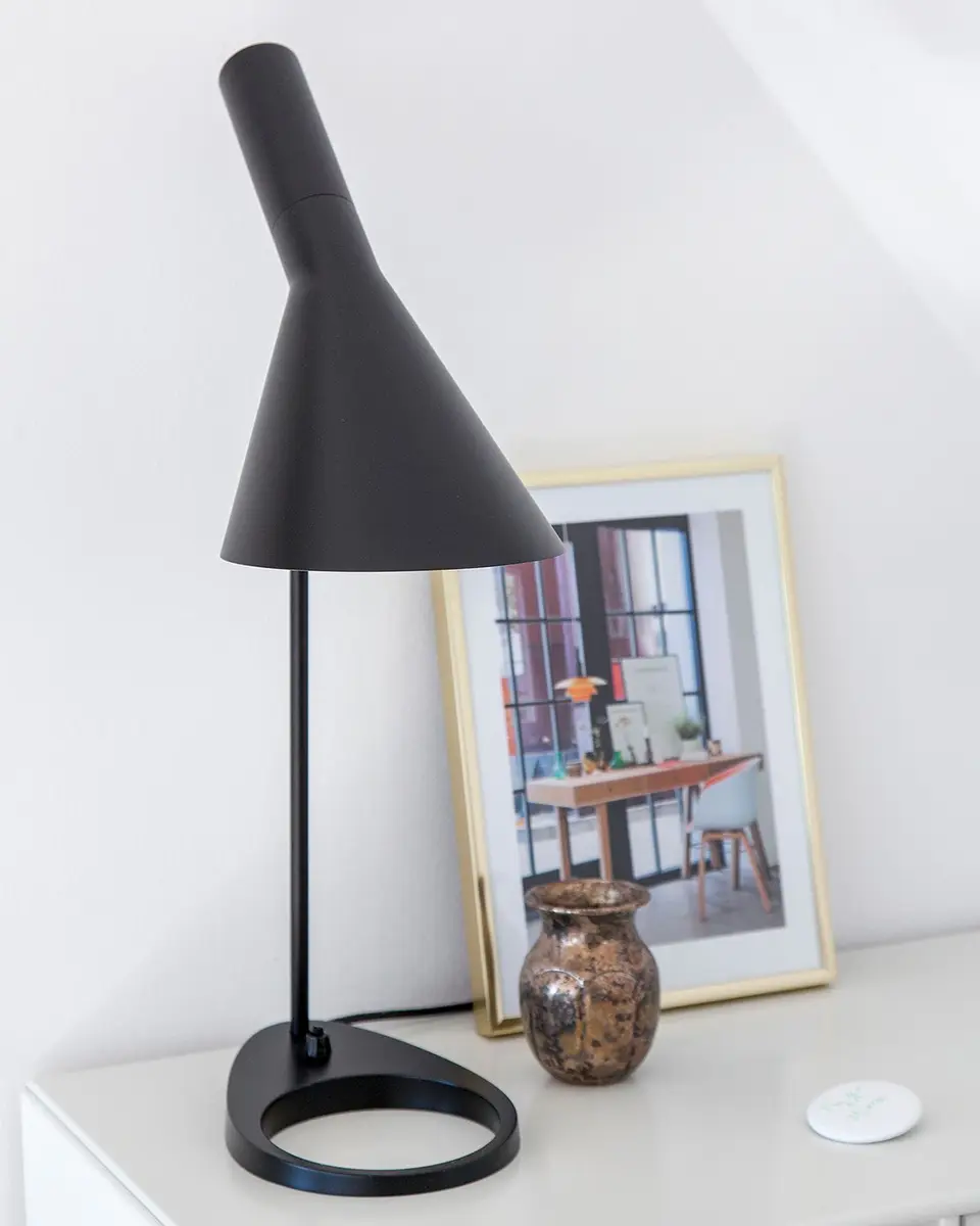 Louis Poulsen AJ 22" Adjustable Table Lamp | Thumbnail 5