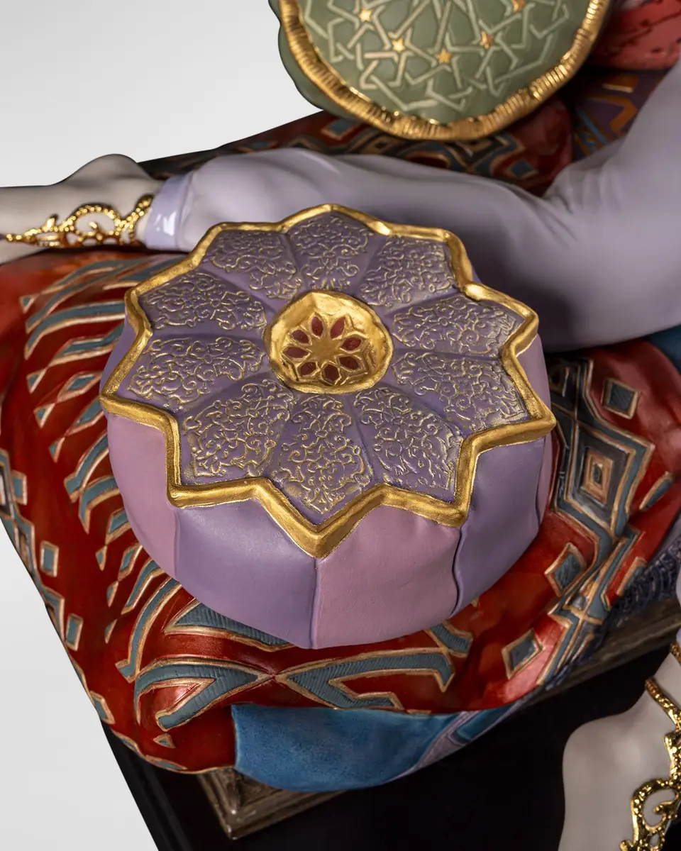 Lladro Limited Edition Princess Scheherazade Sculpture | Thumbnail 3 Lladro Limited Edition Princess Scheherazade Sculpture | Thumbnail 3